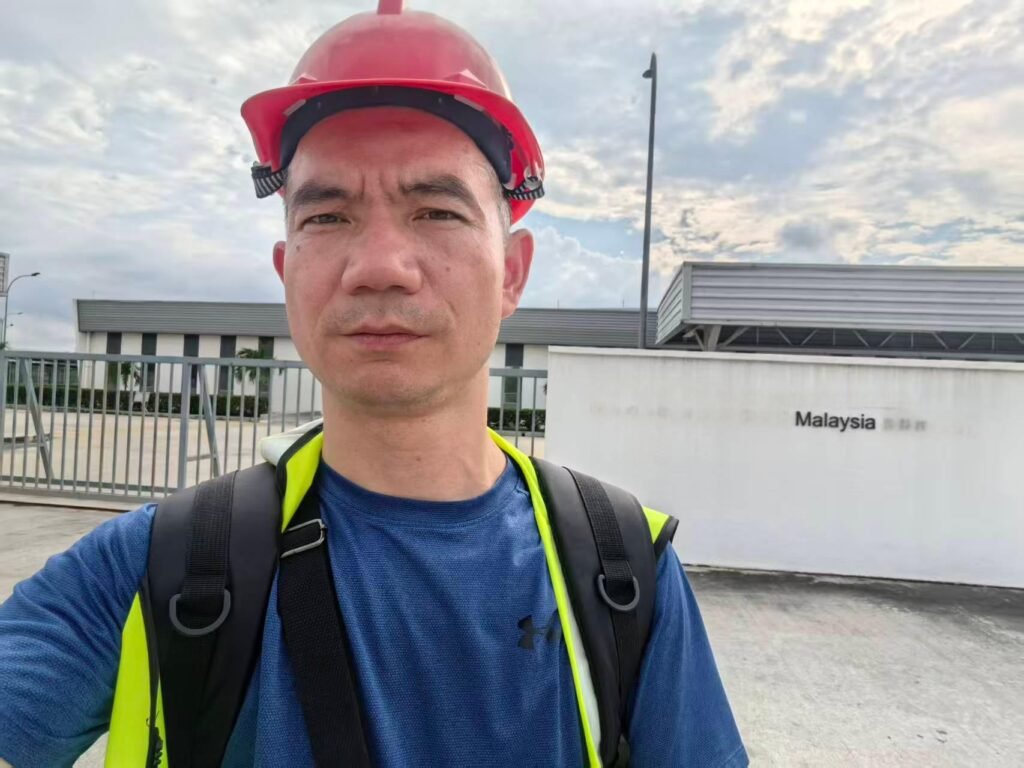 Solution de stockage d'énergie 4×100kW/215kWh